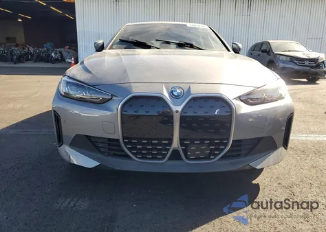 2023 BMW I4 Edrive 40 z USA, uszkodzony, nr VIN WBY73AW00PFR02902